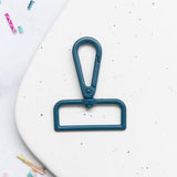 Colorful Swivel Hooks: 1.5"